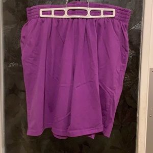Plum shorts with pockets